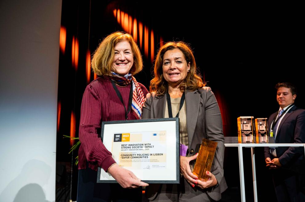 Security Innovation Award-Marta Cygan and Monica Diniz